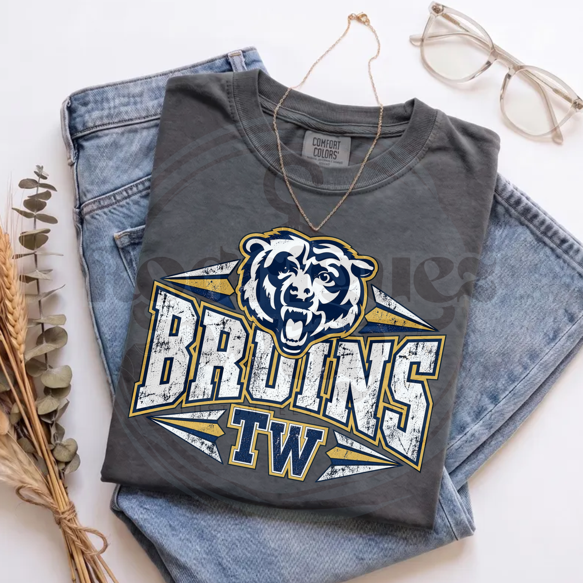 TW Bruins Distressed Comfort Colors Tee